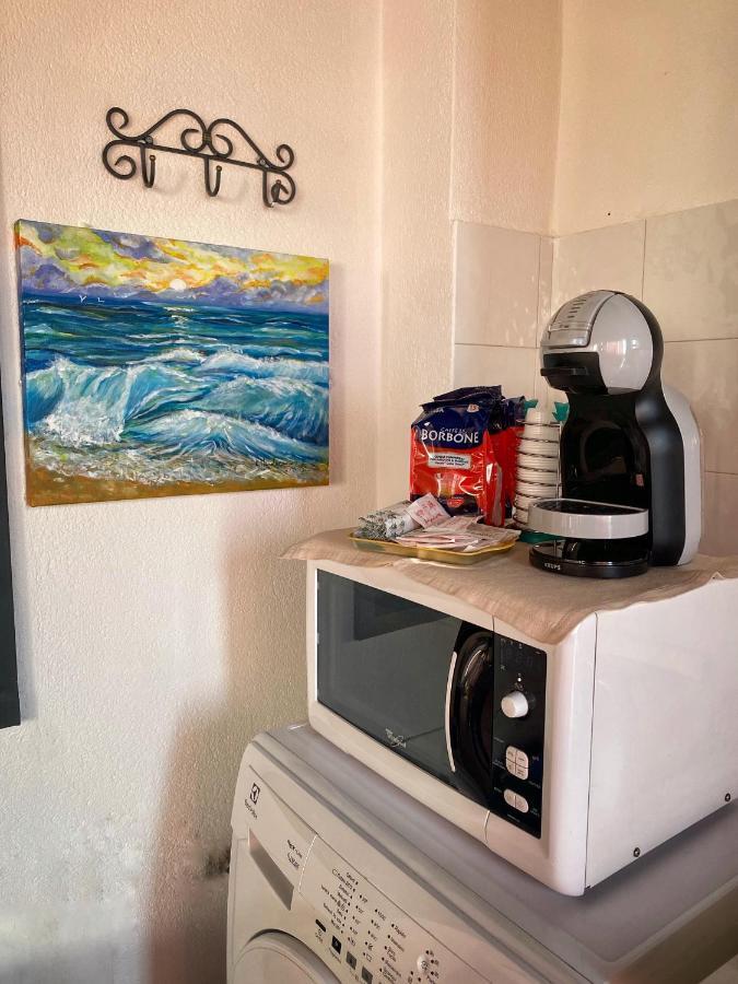 Hikkara Home Airport, Sea And Beach Carini Esterno foto