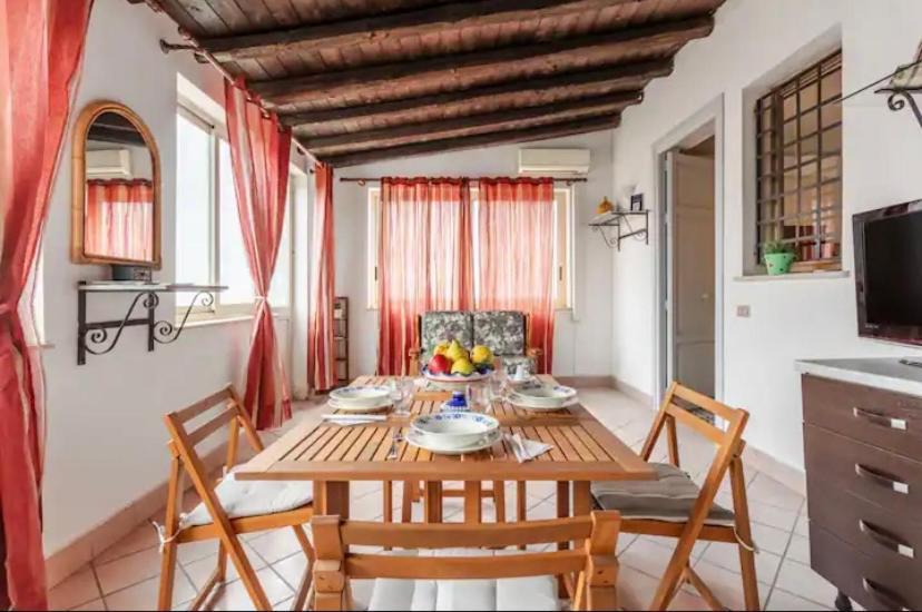 Hikkara Home Airport, Sea And Beach Carini Esterno foto
